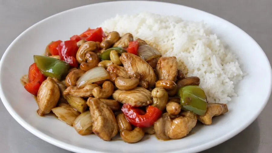 Gebratene Cashewnüsse, KI-generiertes Bild